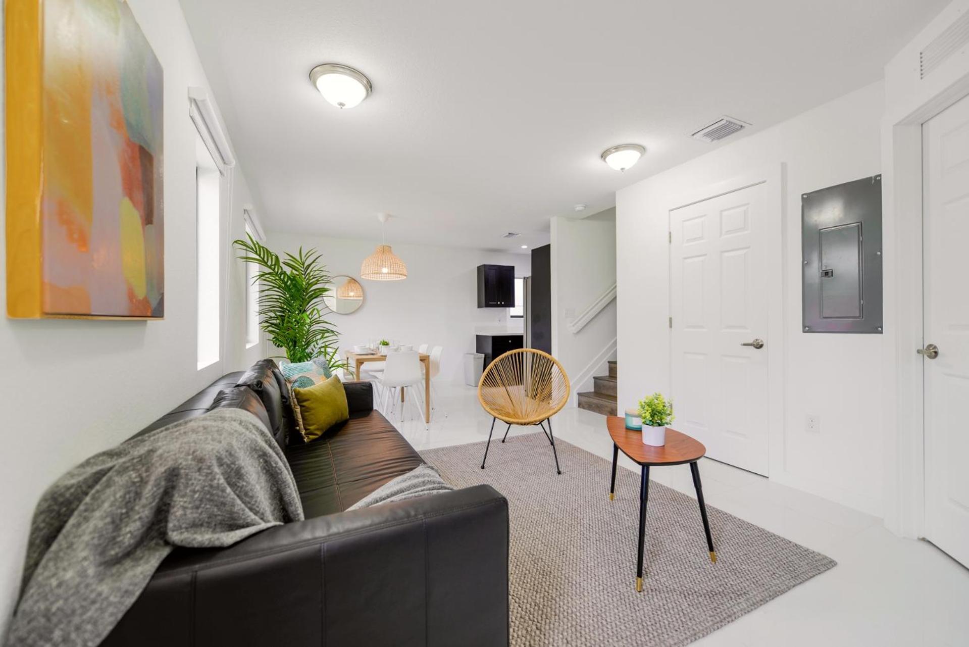 Duplex 3br With Free Parking In Northwest Сasa de vacaciones *