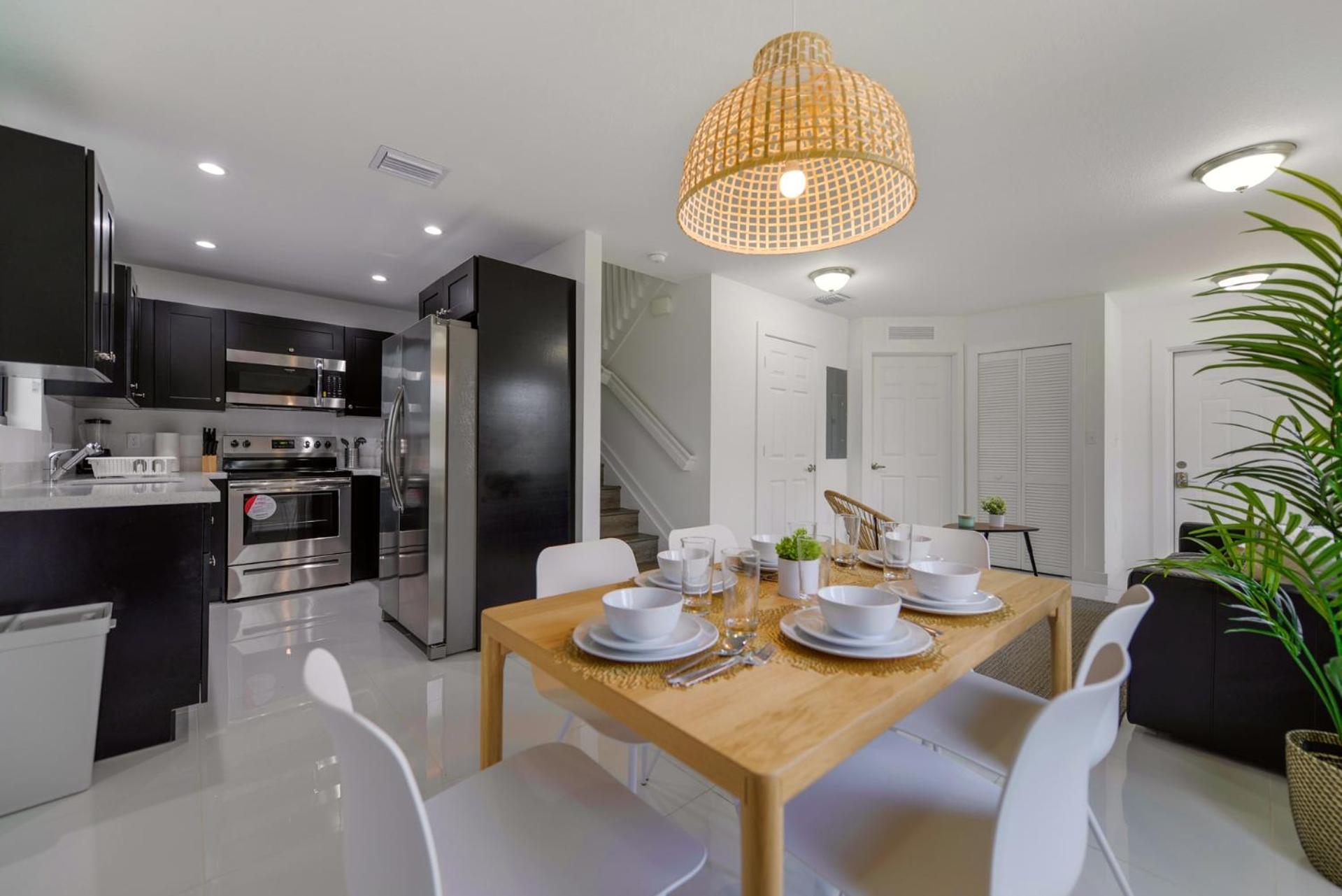 Сasa de vacaciones Duplex 3br With Free Parking In Northwest