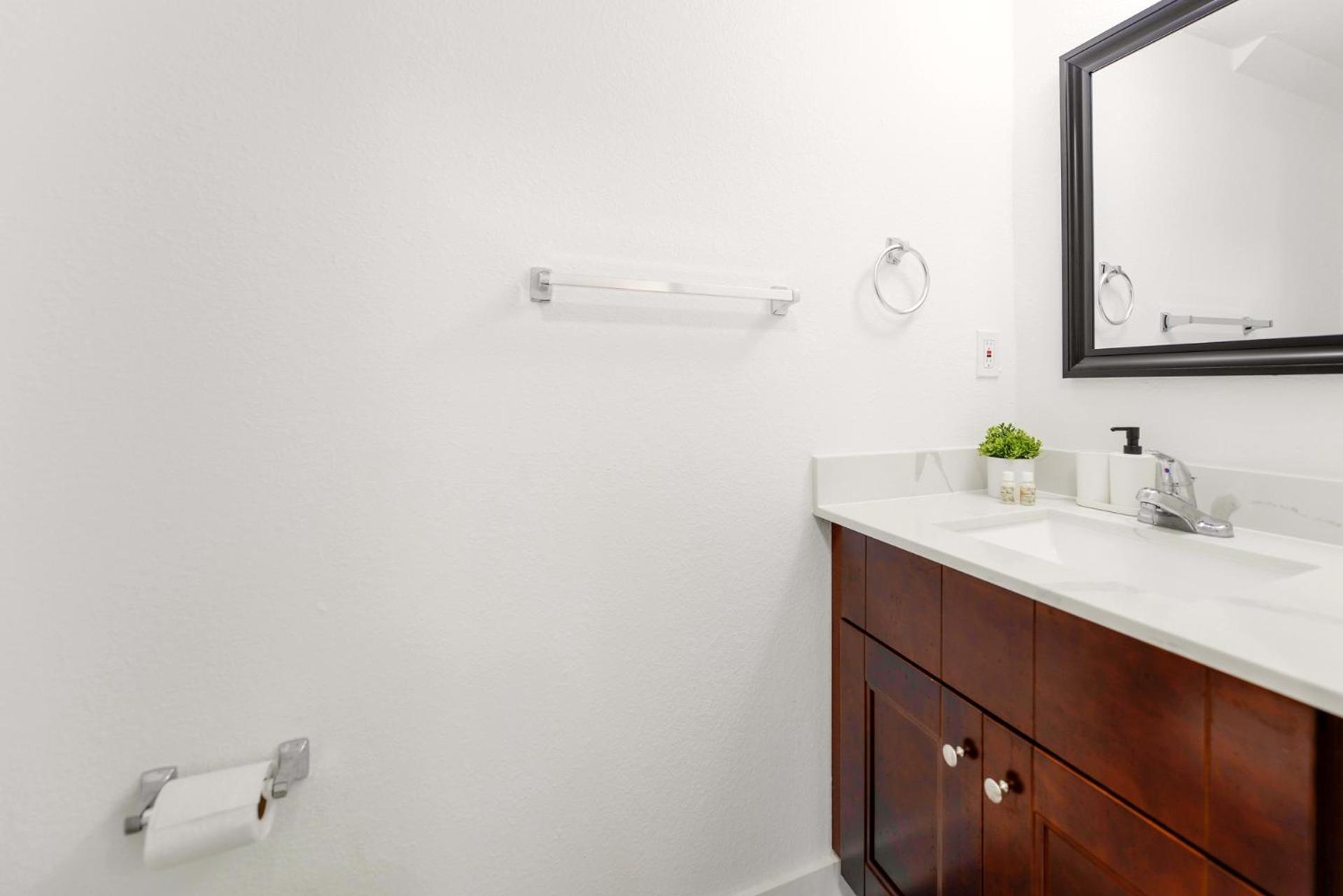 Сasa de vacaciones Duplex 3br With Free Parking In Northwest